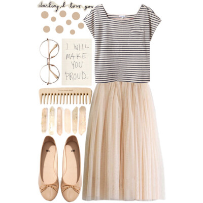 A fashion look from July 2014 featuring Steven Alan t-shirts and H&amp;amp;M flats. Browse and shop related looks.