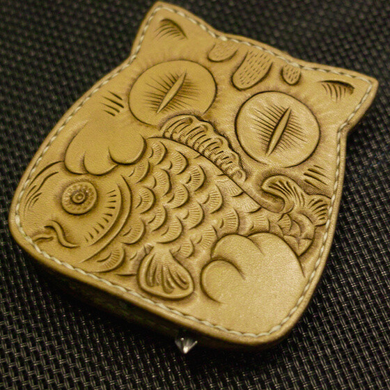 纯手工进口头层植鞣革牛皮原色雕花卡通钥匙包-大眼猫