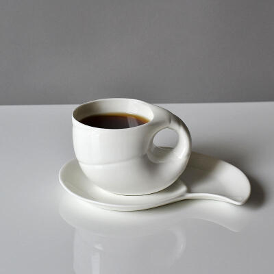 创意骨瓷咖啡杯套装配碟高档陶瓷欧英式茶杯时尚简约纯白情侣礼品