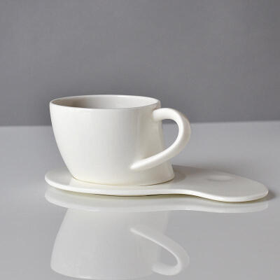 创意骨瓷咖啡杯碟套具装高档陶瓷欧英式茶杯时尚简约纯白情侣礼物