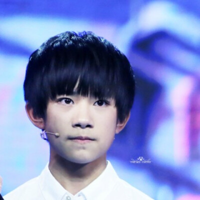 #TFBOYS# #TFBOYS易烊千玺# 141016 中国文艺 时光静好，细细品读你。#初见千凯源，倾心复十年#