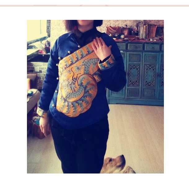 银粒原创店铺。老绣改良棉衣。精致海水古龙图案短外套。