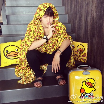 อยากได้เป็ดตัวนี้ไปไว้ที่บ้านไหมก๊าบ จุ๊ๆ เจ้าเป็ด B.Duck #FamilyMartBduck #FamilyMartThailand http://t.cn/R7ayIMv