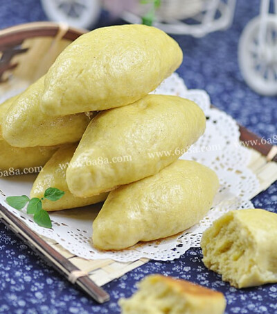 发面纺锤玉米饼的做法 工 艺：煎口 味：甜味难 度：中级掌勺人 数：2准备时间：数小时烹饪时间：&amp;lt;30分钟 发面纺锤玉米饼的主料：玉米面适量、小麦面粉适量 发面纺锤玉米饼的辅料：酵母适量、白糖适量、水适量…