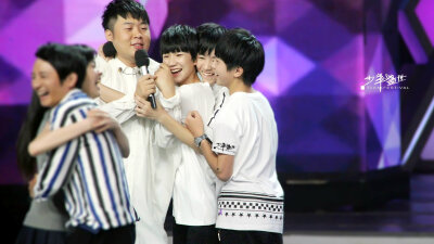 TFBOYS 14-05-20 《快乐大本营》录制