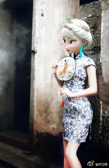 #午间一萌# 《Frozen》里的Elsa和Anna, 穿上中国旗袍，我的天！美诶~ Wow！！！