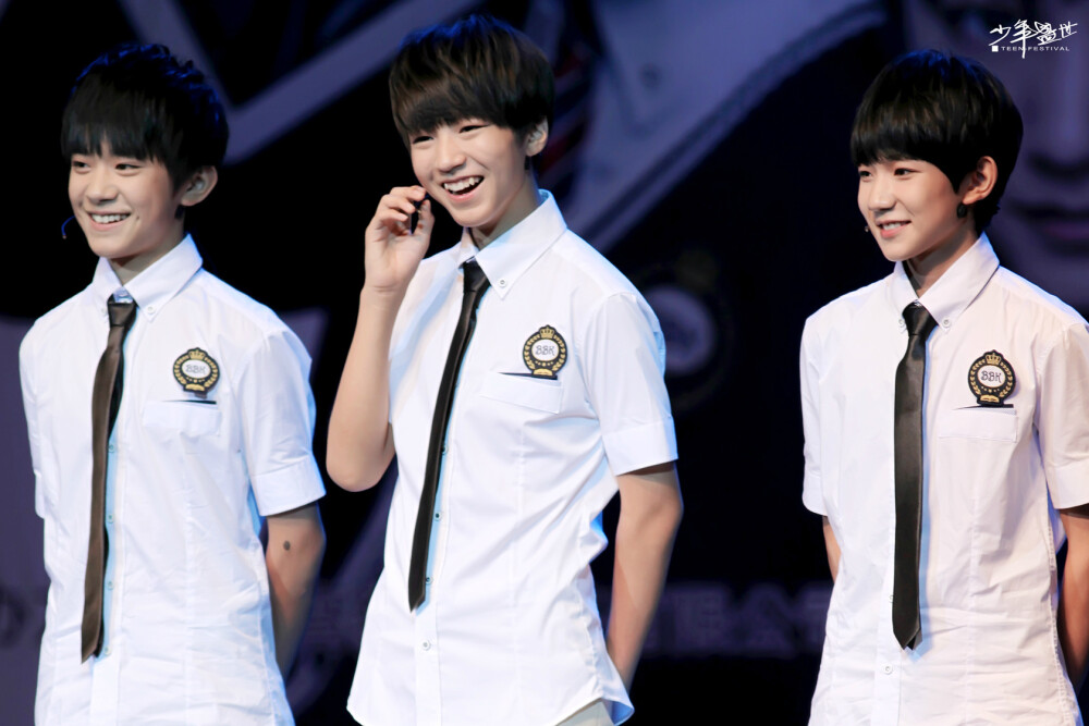 TFBOYS 步步高