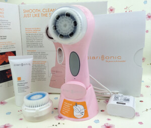 美国代购clarisonic aria4洁面仪 附评测贴：http://www.douban.com/note/442697431/