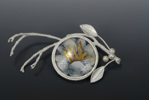 珠寶｜琺瑯首飾，作者：Linda Darty。個站：http://t.cn/R7WzF8G