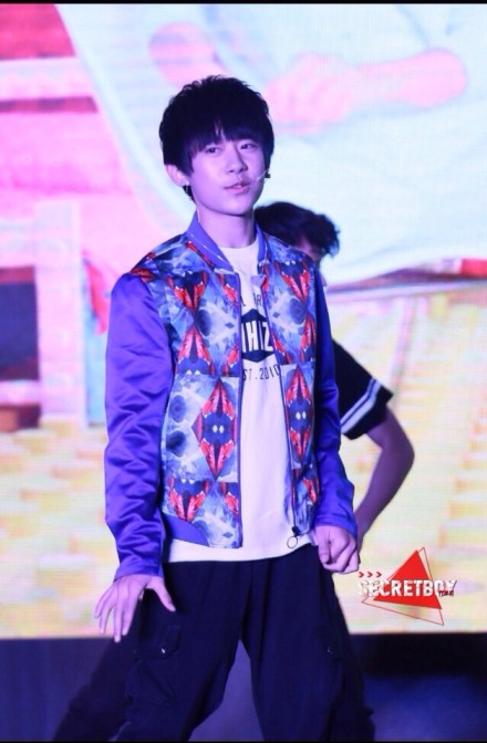 #TFBOYS易烊千玺# 星钻圆梦计划1P 真 帅 啊