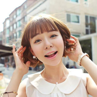 韩国 几何设计 这季中非常推荐的一款耳饰 几何三角 仿珍珠 耳钉