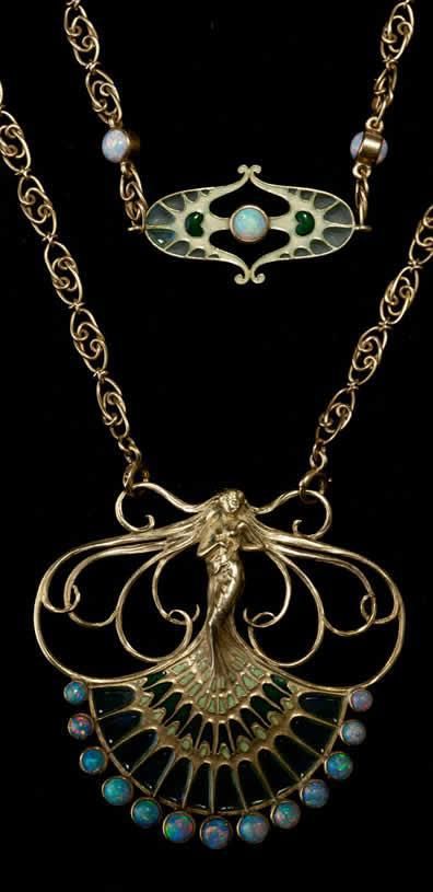 Lalique - 1900 'Peacock Woman' Necklace. Openwork gold chain. Pendant: enamel/opals