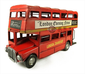 英国伦敦红色双层巴士 仿古复古铁皮车的图片