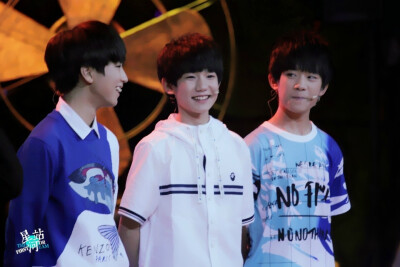 TFBOYS 年代秀 @TheFirstDream_星河站