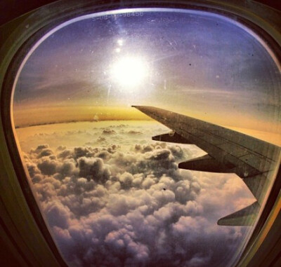 我想飞去每一个地方，看那里的日出和日落。｜转