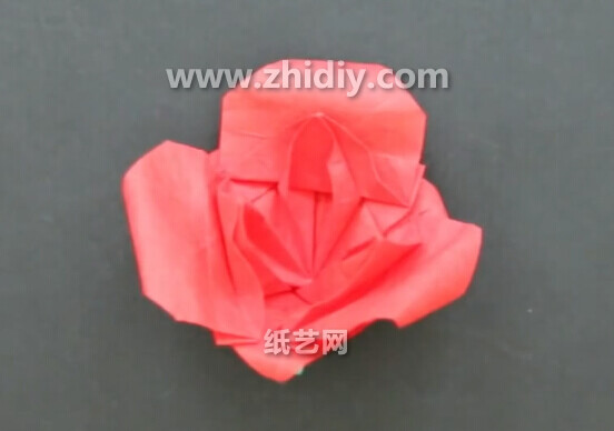 手工折纸玫瑰花手把手教你学习出漂亮的折纸玫瑰花
