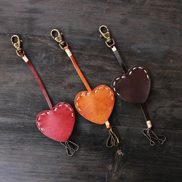 牛皮复古心形钥匙扣
