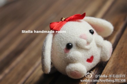 Stella的#羊毛毡# 手作来啦~~欢迎来看看呀~~喜欢请戳这里→http://t.cn/z8e6ds9求小伙伴们帮忙扩散~求关注~@羊毛毡梦工场 @羊毛毡艺术沙龙 @茶菓子-羊毛毡动物园 @中国创意市集 @摆-创意市集 谢谢啦~~