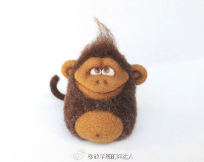 #羊毛毡戳戳乐#这组羊毛毡作品很具有个人风格，每一只小动物都仿佛动画片里的卡通形象，特别憨态可掬。作者Vlada Homnyuk 来自Israel 。