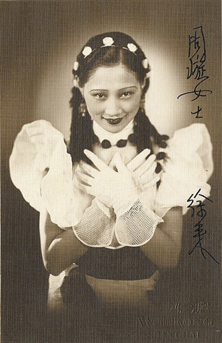 抗战胜利后，唐生明战时身份才披露出来，他其实是重庆方面派到上海的卧底，秘密打入汪伪政府从事地下情报工作。为了假戏真做，迷惑敌人，其兄唐生智将军还公开在报上发表声明与他脱离关系。