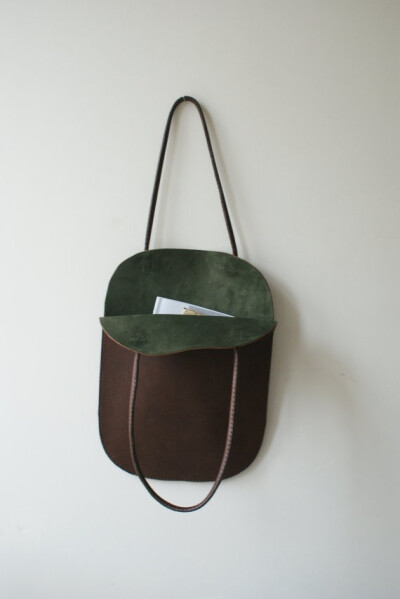 Handmade Leather Tote - simple bag idea in fabric