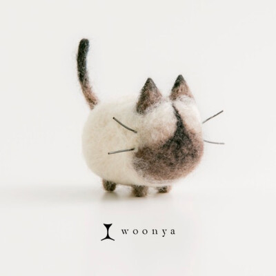 woonya【Siamese】はやさかのぶや羊毛毡