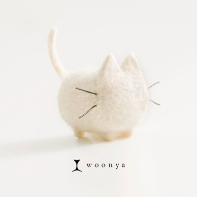 woonya【White】はやさかのぶや羊毛毡