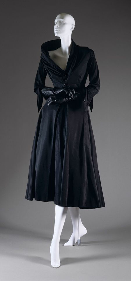 &amp;quot;Abandon&amp;quot; afternoon dress, Christian Dior fall/winter 1948–49 Gorgeous!