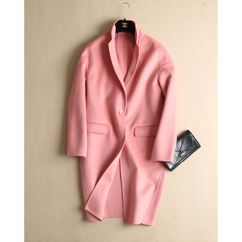 原单，意大利双面羊毛羊绒面料。双面羊绒大衣一向是我的最爱，它既轻且暖，给你一个冬天保温的时尚，尤其像我这样的微胖界人士，从来不想为了保暖，就把自己裹的臃肿。