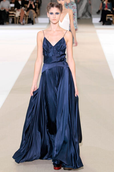 Spring 2011 Ready-to-Wear Rochas Daiane Conterato (ELITE)