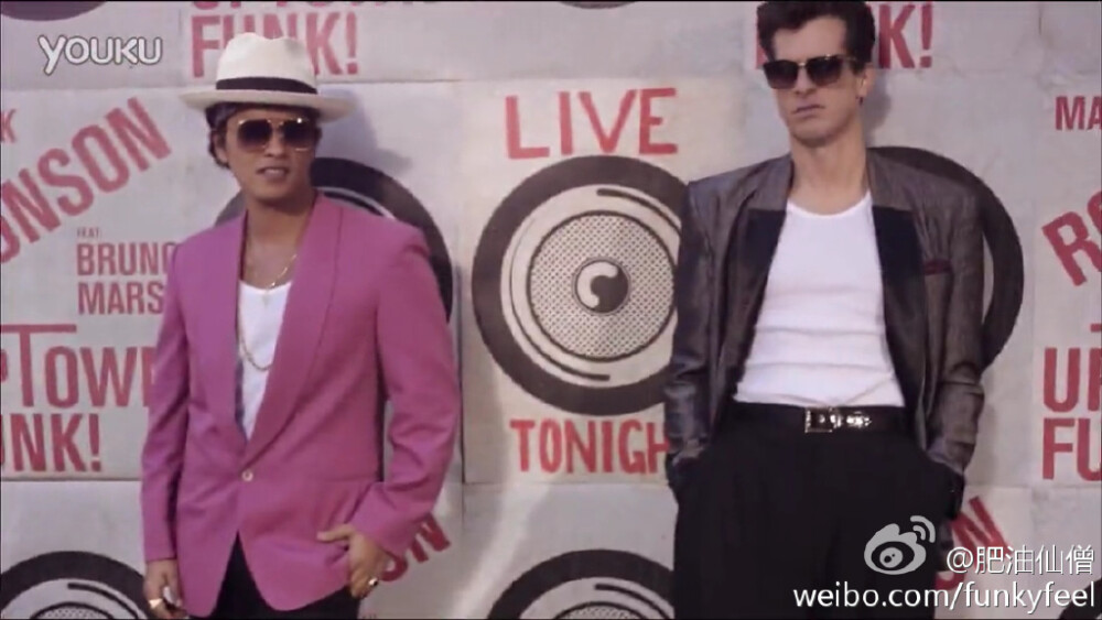 我只想问Bruno Mars助阵Mark Ronson的这首新单Uptown Funk |【音悦疯字幕】Bruno Mars助阵Mark Ronson爆赞新单Uptown Funk 中英字幕 大家会不会拿来跳舞哈哈哈