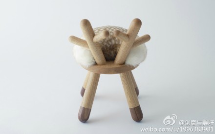 好的设计会让你感觉就应该是这样，日本设计师takeshi sawada的系列作品bambi chair、sheep chair、cow chair给我的感觉是，如果小鹿、小羊、小牛变成凳子，就应该是这个样子http://t.cn/zHaSBJP