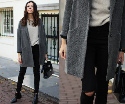 Beatrice Gutu - Coat, Sweater, Jeans, Bag, Boots - Grey Mood