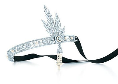 Tiffany &amp;amp; Co. | The Great Gatsby Collection Savoy Headpiece. Inspired by Baz Luhrmann’s film in collaboration with Catherine Martin it features a stunning detachable brooch. Freshwater cultur…