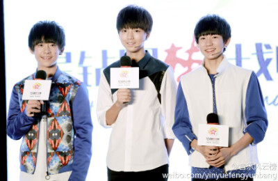 【#今日乐坛寿星#】来自当红人气组合@TFBOYS组合 的成员@TFBOYS-易烊千玺 今天十四岁啦。没错，就是这样青春正好的年纪！想想你们14岁在干什么呢？这位14岁的射手男已经成为组合里的舞蹈主力了。榜姐祝这位正在上初…