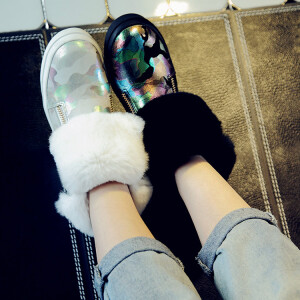 幻彩牛皮羊毛雪地靴温暖过冬必备品