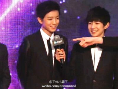 #TFBOYS亮相腾讯V视界大会# 你承包了我今天所有的尖叫！！！！！！！！！！！！！王俊凯求你帅慢一点点！！！！！！！！！！！！！！！！#王俊凯##TFBOYS#