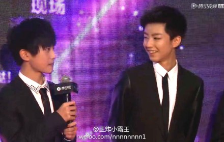 #TFBOYS亮相腾讯V视界大会# 你承包了我今天所有的尖叫！！！！！！！！！！！！！王俊凯求你帅慢一点点！！！！！！！！！！！！！！！！#王俊凯##TFBOYS#