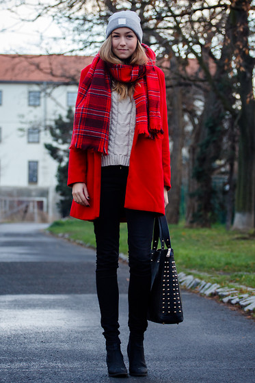 Nicole E - Anthr Beanie, H&amp;amp;M Scarf, Romwe Coat, Chic Wish Sweater, Levi's® Jeans, H&amp;amp;M Shoes, Lydc Bag - Red!