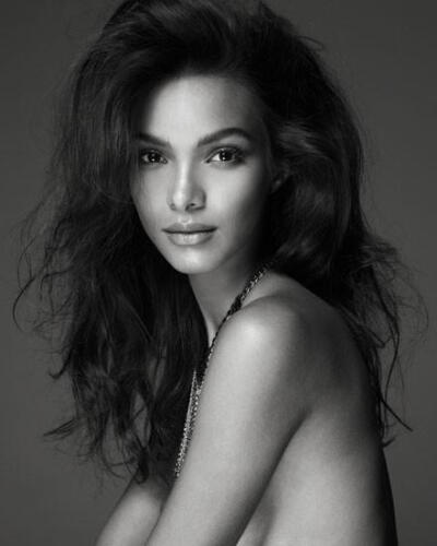 莱斯·里贝罗（Lais Ribeiro）出生于1992年，是来自巴西的超级名模。