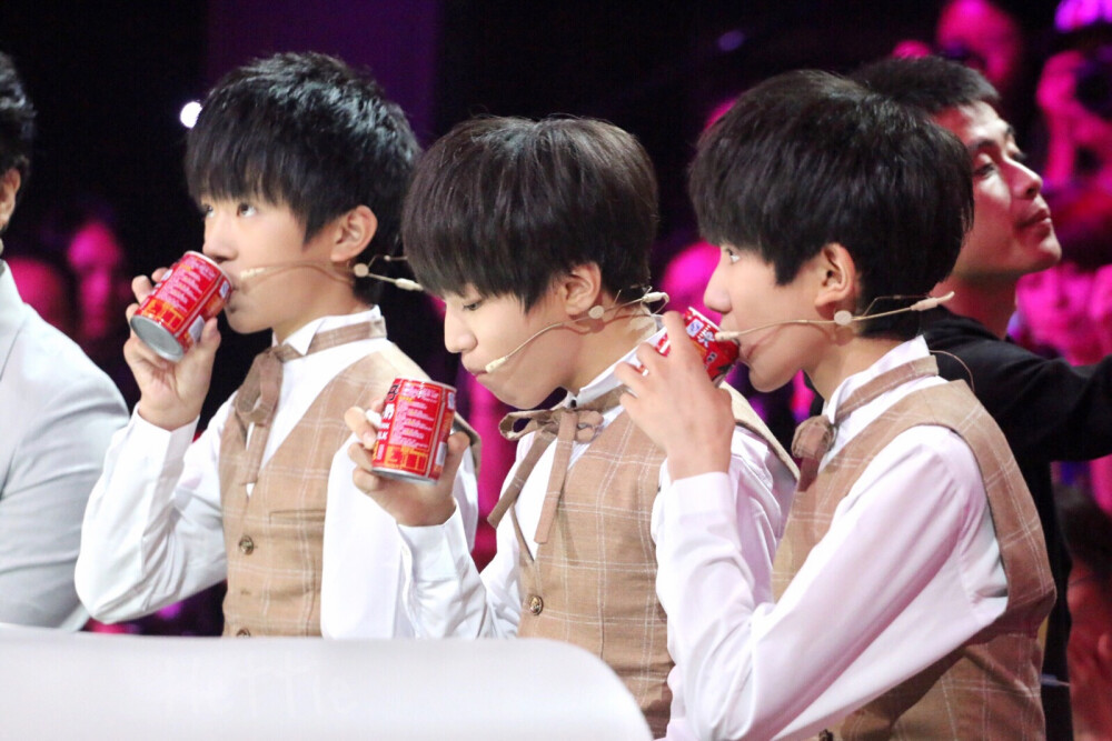 TFBOYS 年代秀