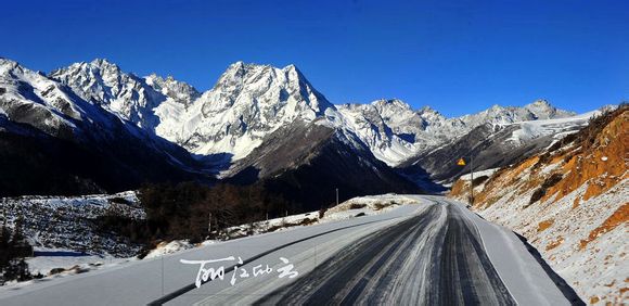 云南梅里雪山：东山顶上朝圣，雪山里转山