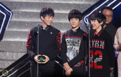 TFBOYS 尖叫2015爱奇艺之夜