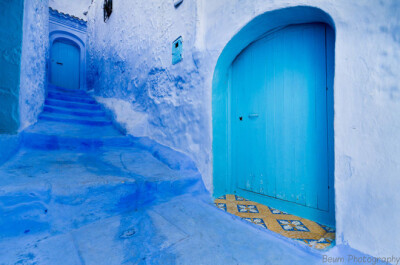 摩洛哥的蓝色小镇 CHEFCHAOUEN 通往天国的阶梯