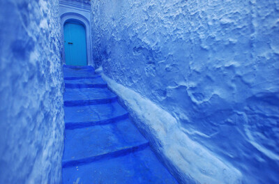 摩洛哥的蓝色小镇 CHEFCHAOUEN 通往天国的阶梯