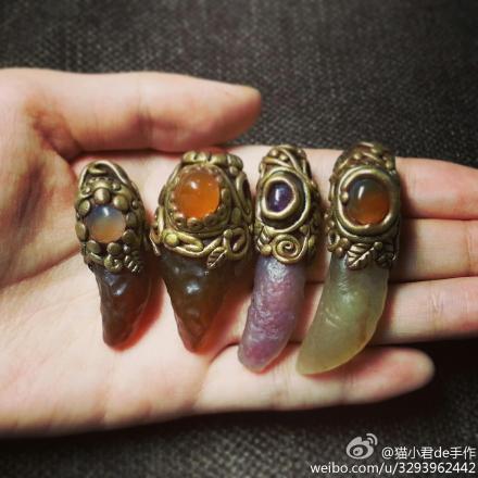 #猫小君de手作#没想到戈壁玛瑙先做出来了~不愧是大漠里出来的石头，充满了岁月风沙的感觉。可惜都不是我的，拍照留念在此了...