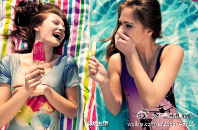 准备好了吗，解开你的长发，换下你的职业装，和闺蜜一起出街吧~