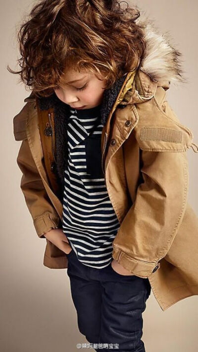 【宝宝为何跟我“拧着干”？】都说2岁宝宝“好反抗”，干什么都喜欢和大人拧着来。“你怎么这么难缠啊，我的小祖宗！”摇头叹息之外，你有没有想过试着了解一下宝宝“拧着干”背后的真实想法？