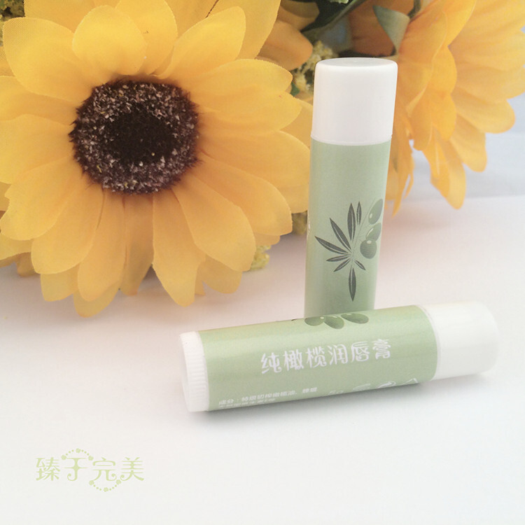 DIY唇膏 DIY护肤品 纯天然手工润唇膏，成分：蜂蜡、维生素E、特级初榨橄榄油。更持久保湿，孕妇宝宝都可以用。安全可食用。