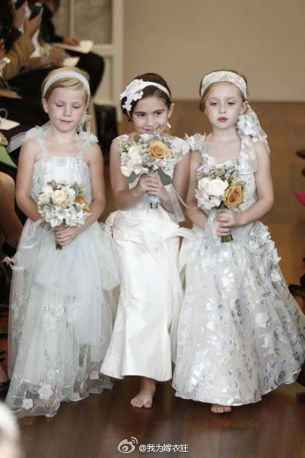 Isabelle Armstrong Bridal Fall 2015婚纱系列，大概每个女子都是怀着深深的嫁衣梦的。